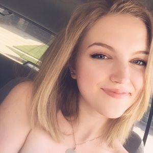 Meet your Posher, Alana